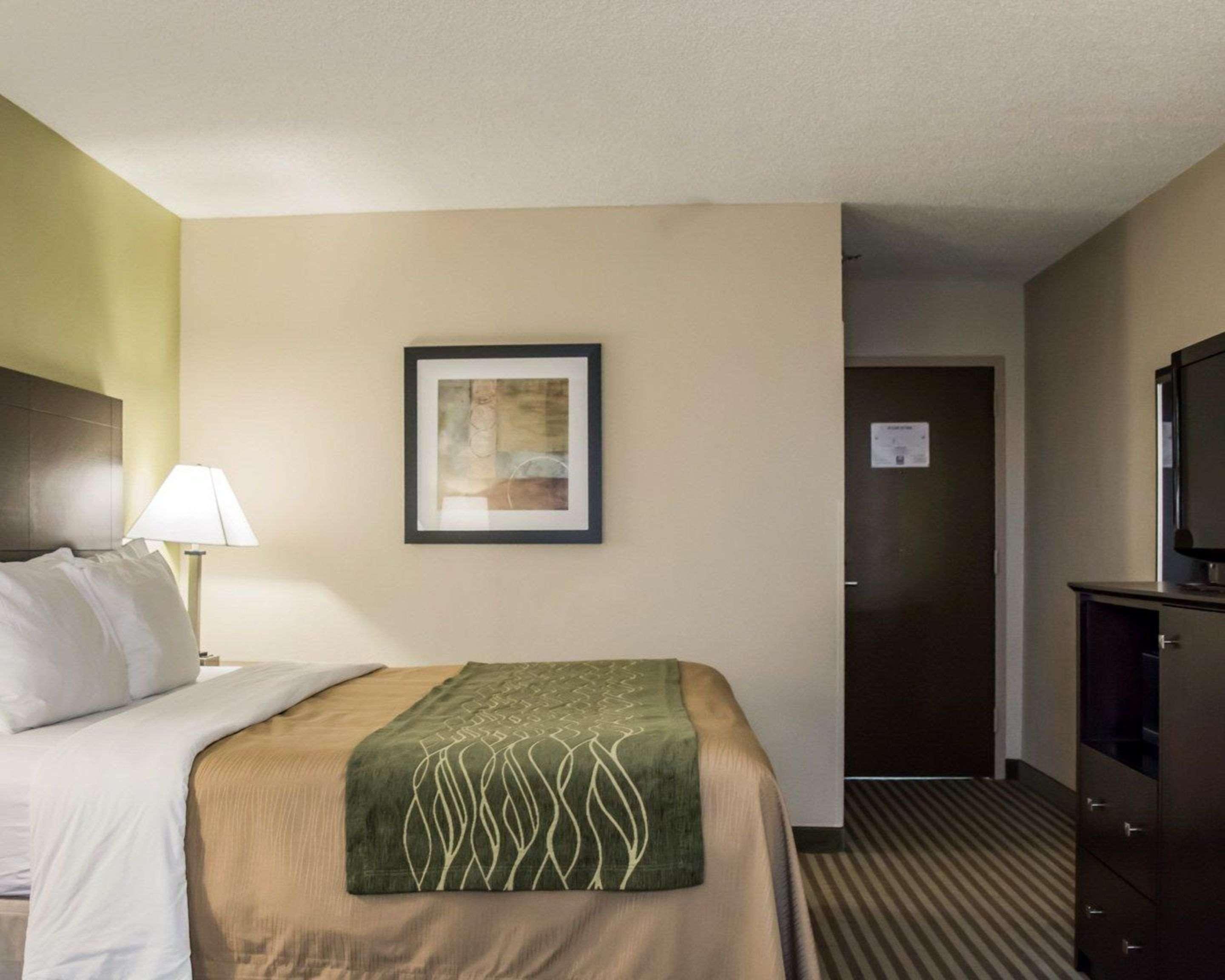 Comfort Inn & Suites St Pete - Clearwater International Airport Esterno foto